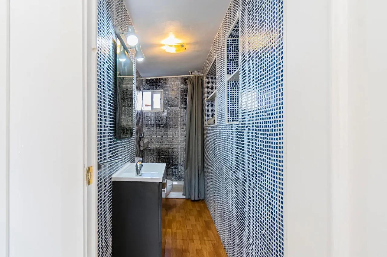 Apartamento de 3 dormitorios a 3 mins andando del pueblo Tarifa 0*,